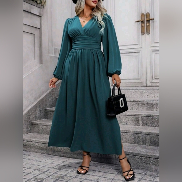 Boutique Dresses & Skirts - NEW Chic Ruched Waist Lantern Sleeve Maxi Dress PLUS Dusty Teal Blue Green